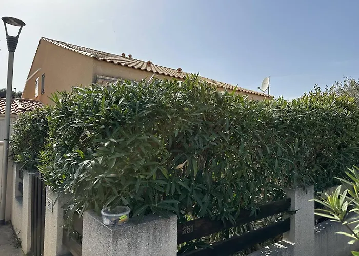 Holidayland 251 T2 Mezzanine 6 Couchages * Narbonne-Plage
